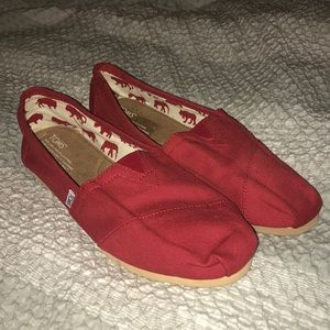 Cute Red Elephant Toms